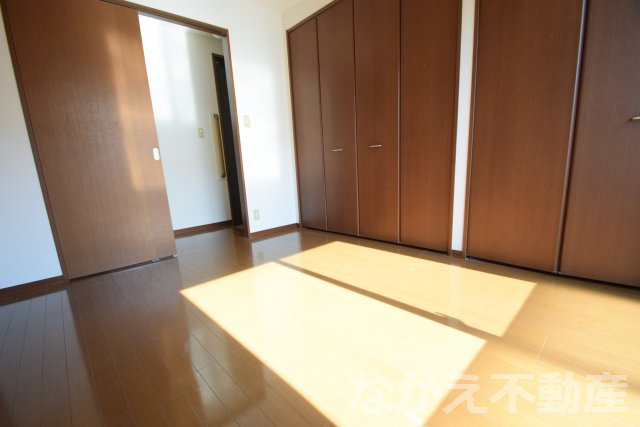 【寝室】 | 落ち着いて過ごせるお部屋なので、寝室にいかがでしょうか