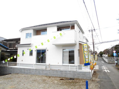 【外観】 | 新築　伊奈町　小室　全2棟　2号棟　 | 建物外観を気になさる方へ、見た目の良い物件です