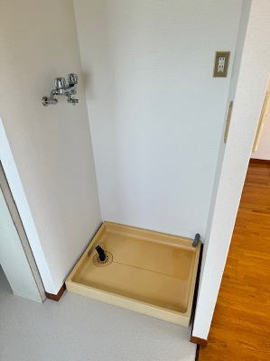 【設備】 | コーワビル | 洗濯機置場