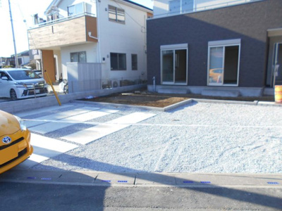 【駐車場】 | 新築　久喜市　菖蒲町菖蒲　全2棟　2号棟　62坪　らすと1棟 | 駐車場です。駅までバス便久喜白岡桶川・駐車場3台並列・南東向き・３LDK(間仕切り変更可能)・菖蒲小・菖蒲中・