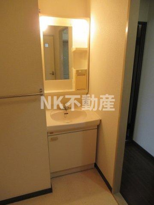 【洗面所】 | ギャレ近大前（長瀬賃貸） | 忙しい朝には欠かせない洗面所です