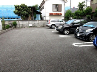 【駐車場】