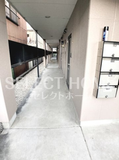 【エントランス】 | 落ち着いたエントランスです
