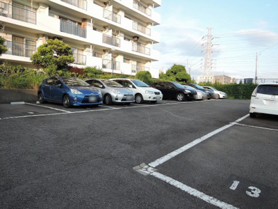 【駐車場】 | 大倉山フラット | 平置き駐車場