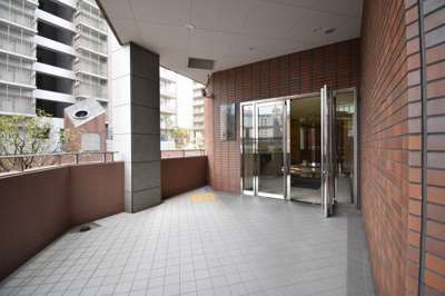 【エントランス】 | イクス川崎ザ・タワー | JR東海道線・京浜東北線・南武線「川崎」駅徒歩3分、京急本線「京急川崎」駅徒歩6分。