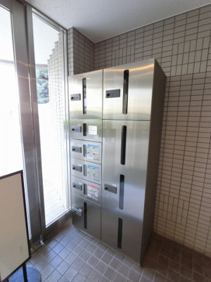 【その他共用部分】 | ウイン多摩川 | 不在時にもお荷物が受け取れる宅配ボックス