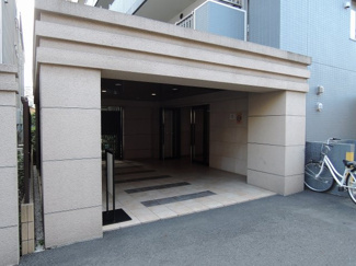【エントランス】