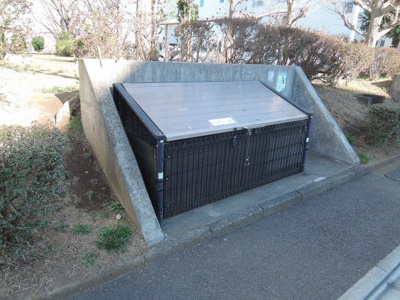 【その他共用部分】 | 汐見台団地2609棟(県公社磯子住宅) | 敷地内ゴミ置場