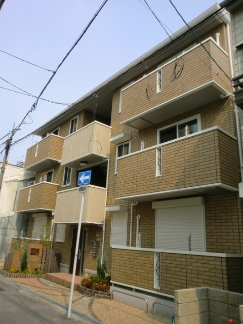 大阪市淀川区十三東２丁目のアパート