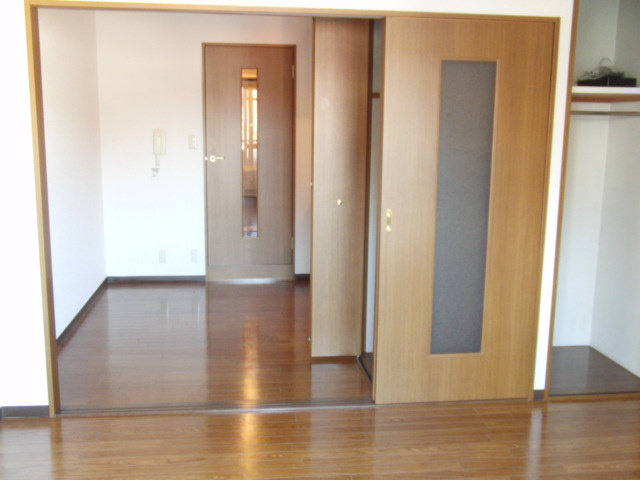 大阪市淀川区新高５丁目の賃貸マンションの居間・リビング