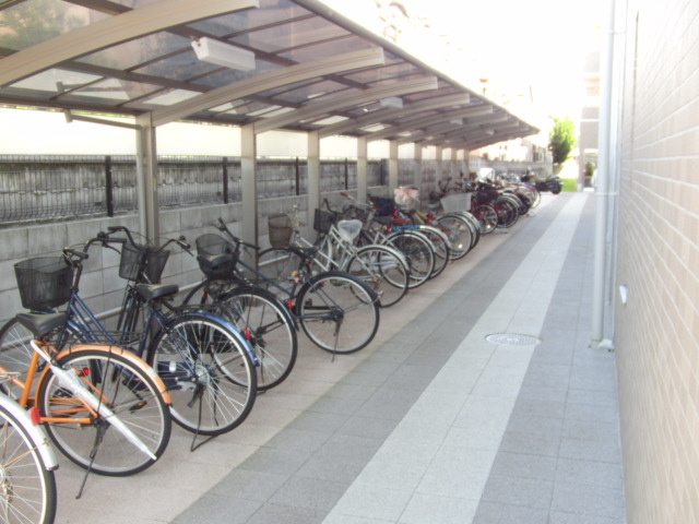 豊中市千成町３丁目の賃貸マンションのその他共用部分|駐輪場