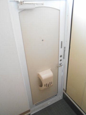 グランドパレスフローラルの玄関