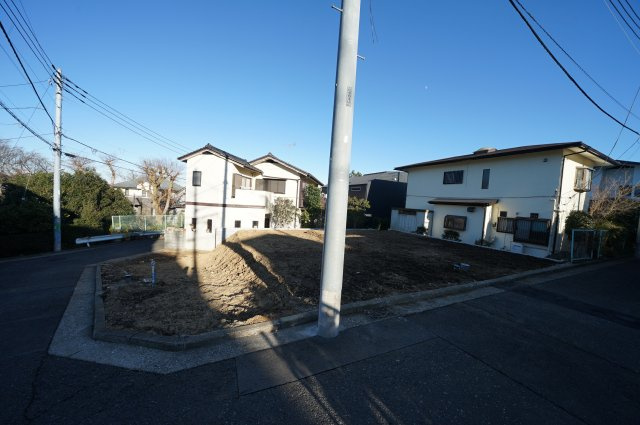 星川駅徒歩１０分！！３駅利用可能で通勤通学に便利♪カースペース２台♪　桜ケ丘１丁目全２棟新築戸建ての外観