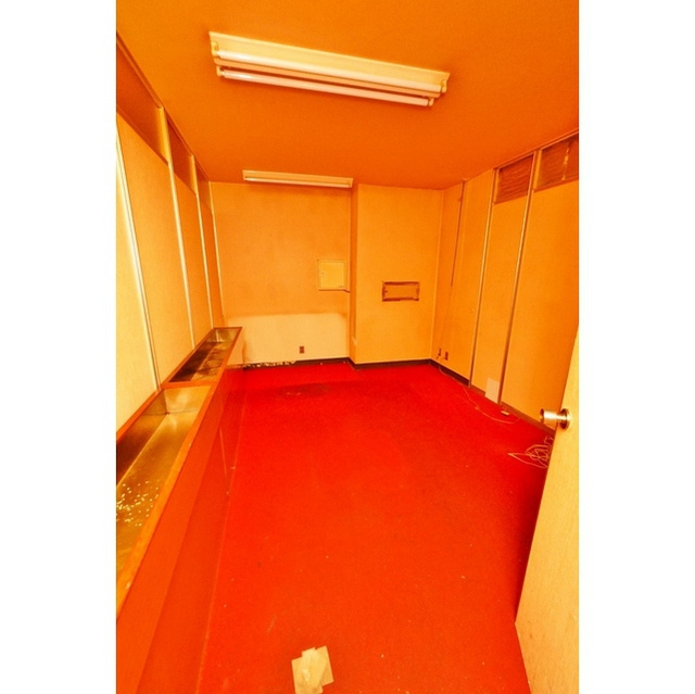 岐阜市神田町８丁目の店舗事務所の居間・リビング