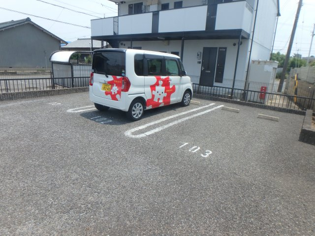 アクアフィールドの駐車場