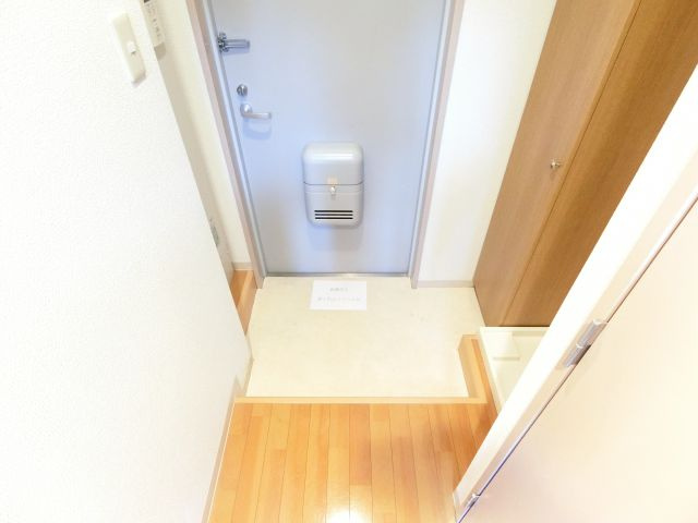 サニーステージヒカリの玄関