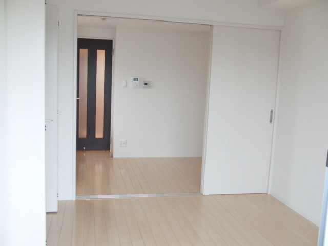 大阪市淀川区木川西３丁目の賃貸マンションの寝室