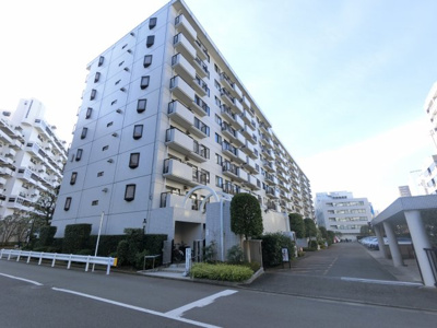【外観】 | 東急ドエル藤沢ビレジ1号棟 | 総戸数１１２戸の大規模マンションです。
ＪＲ東海道線「藤沢」駅徒歩6分の好立地。