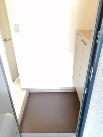 サンブリッジ　D棟の玄関