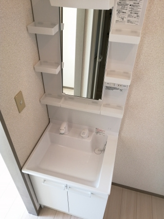 サンブリッジ　D棟の洗面所