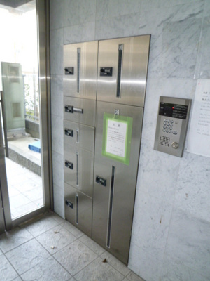 【エントランス】 | ラックス | 宅配ボックス・オートロック