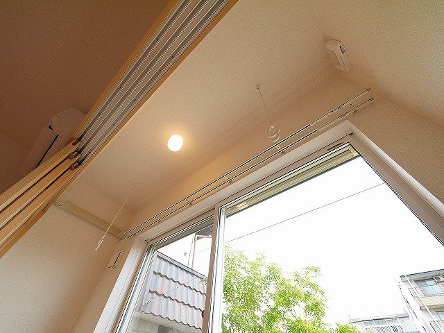 メゾン　ド　アゼリア　Ｂの設備|室内物干し