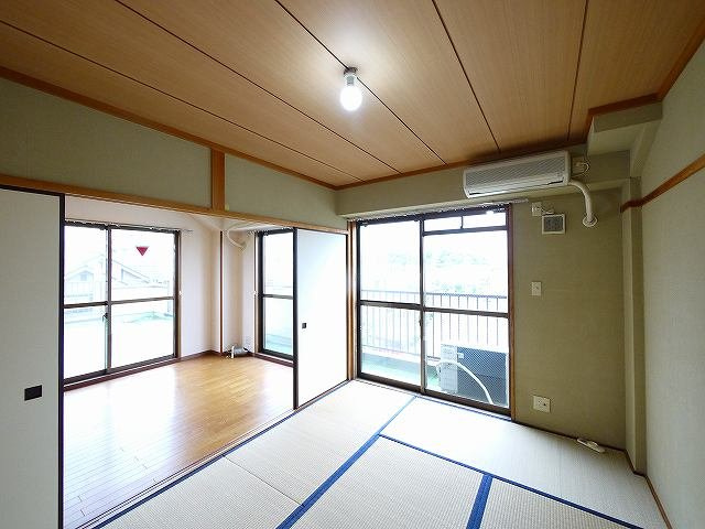 ル・ヴィラージュの寝室|落ち着いて過ごせるお部屋なので、寝室にいかがでしょうか