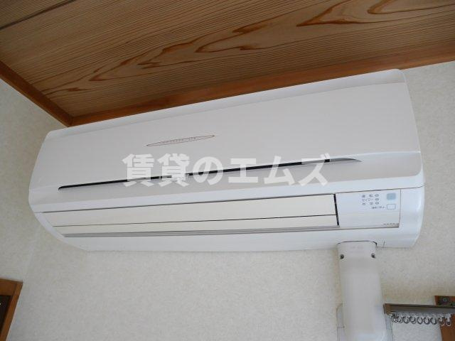 【設備】 | キャッスル泉屋Ⅱ | キャッスル泉屋Ⅱのエアコン