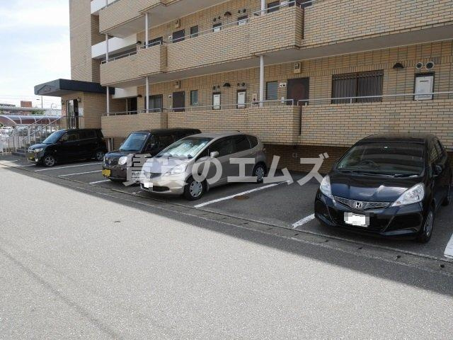 【駐車場】 | キャッスル泉屋Ⅱ | キャッスル泉屋Ⅱの駐車場