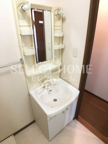 【独立洗面台】 | ラーラYS 　Ａ | 独立洗面台、小物を置くことができて便利です