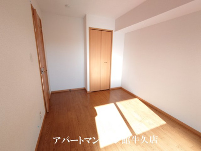 【寝室】 | サンライズヴィラひたち野B