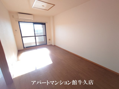 【居間・リビング】 | サンライズヴィラひたち野B