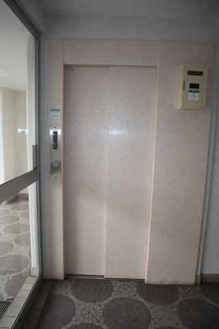 ソフトタウン谷津遊園　３号棟　１階部分　専用庭付のその他共用部分|エレベーター