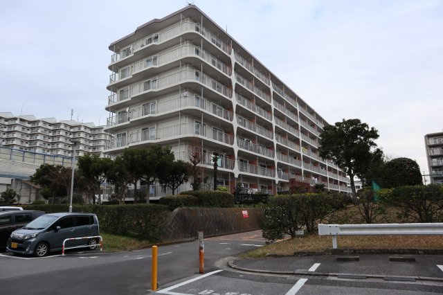 ソフトタウン谷津遊園　３号棟　１階部分　専用庭付