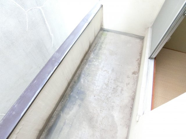 福田貸家のバルコニー