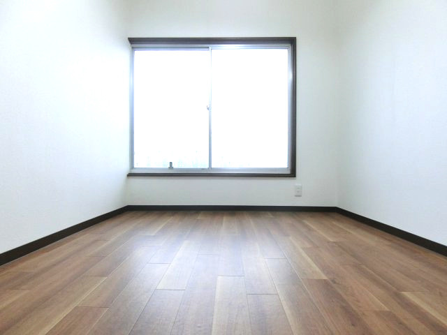 福田貸家の洋室