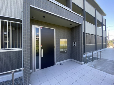 【エントランス】 | カーサフェリーチェ平田