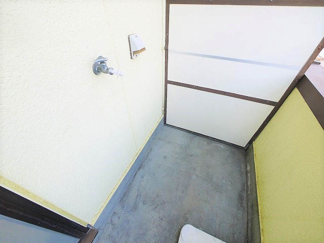 森島ビルの設備|洗濯機置き場です