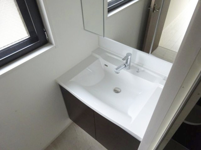 【独立洗面台】 | LEGALAND甲南山手