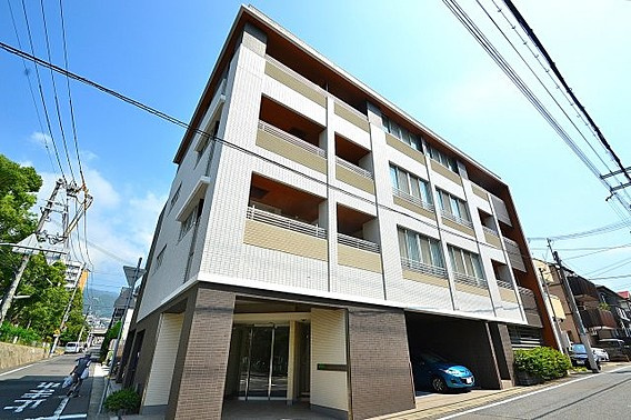 グリンパルク六甲道の外観