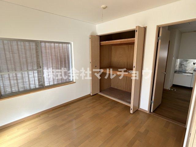 高見荘の洋室|ゆったりした洋室です