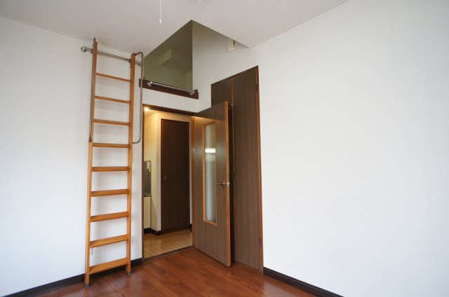 【洋室】 | シャトルⅡ番館