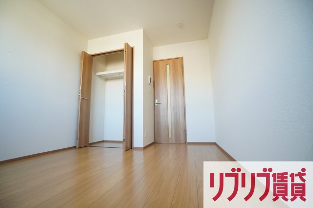 グランフェリオ本千葉の居間・リビング