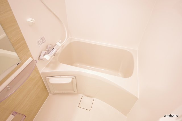 セレニテ京橋クレア　仲介手数料無料の浴室