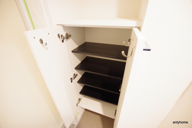 セレニテ京橋クレア　仲介手数料無料の収納