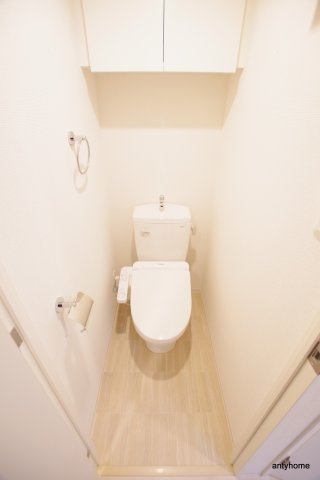 セレニテ京橋クレア　仲介手数料無料のトイレ