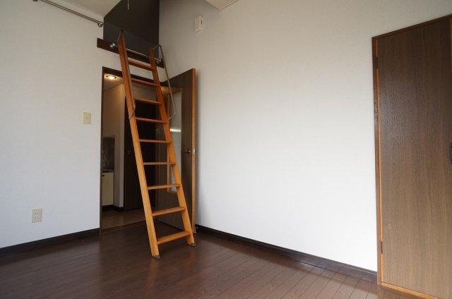 【洋室】 | シャトルⅡ番館