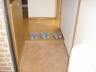 【玄関】 | ラ・プリミエール城東 