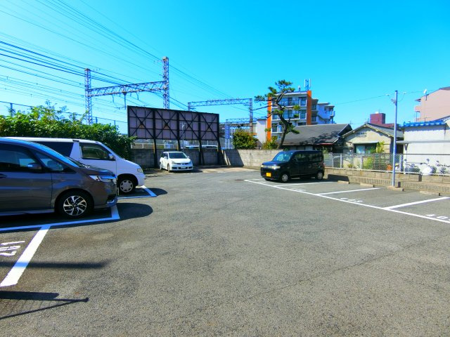 ドリーム萩天の駐車場