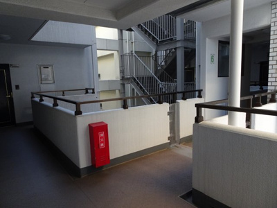 【その他共用部分】 | 中銀第２東上野マンシオン | 中銀第2東上野マンシオン　共用廊下